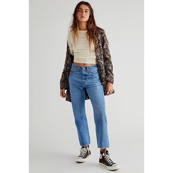 Like New Levi’s | Wedgie Straight Jeans, Size 26 - Picture 2 of 12